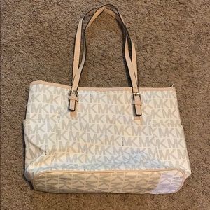MK tote!